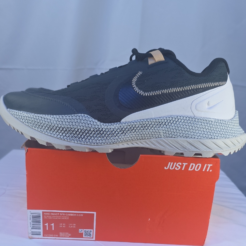 NIKE REACT SFB CARBON LOW